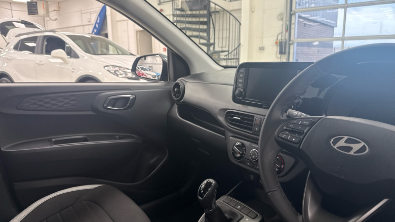 Hyundai i10 1.0 [63] Advance 5dr Auto [Nav] Petrol Hatchback